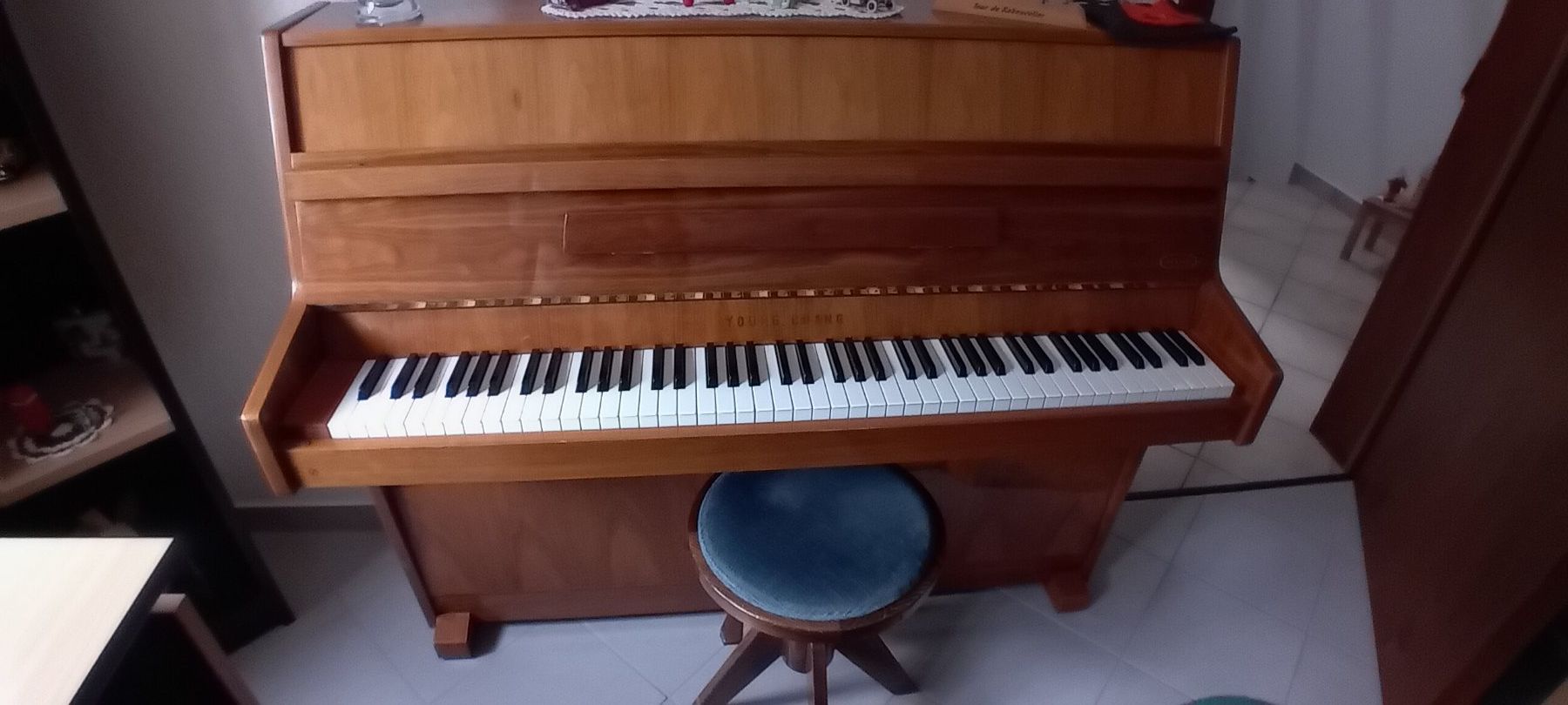 Instruments de musique: Piano – D'occasion à Rebeuvelier par ron03