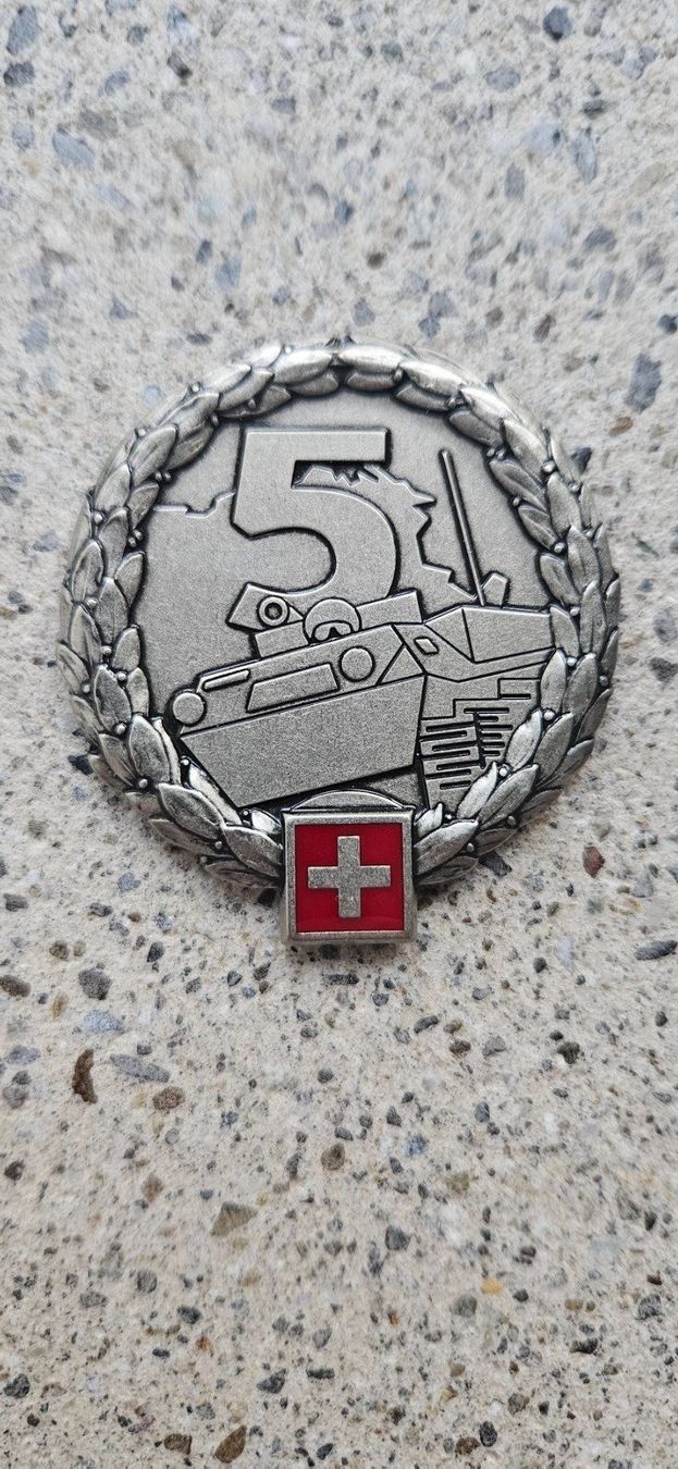Schweizer Armee Placchette & Badge: *** Beretemblem Silber Schweizer Armee *** – Nuovo e nell'imballaggio originale da Riedholz venduto da fr_sIruP