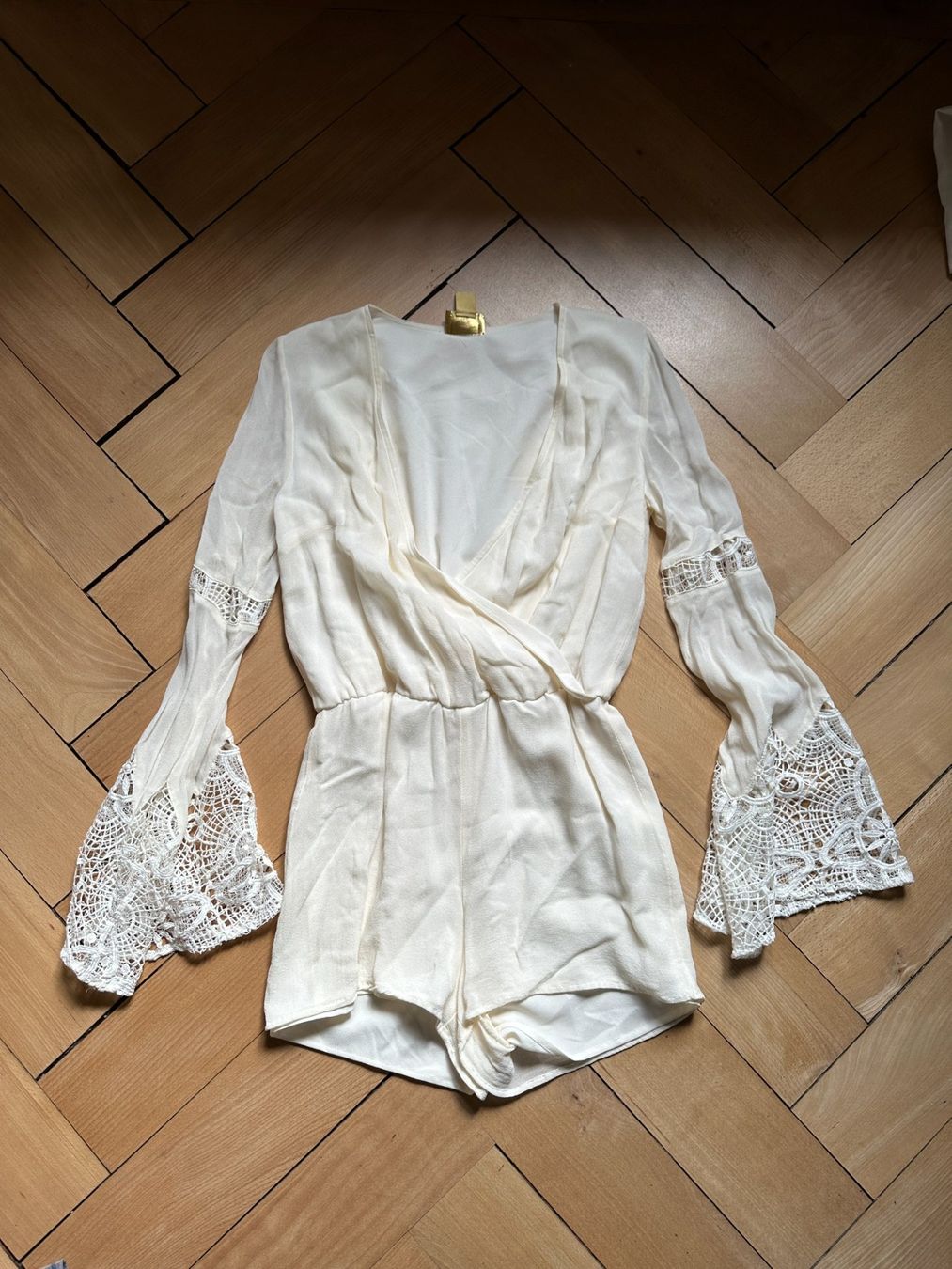 H&M Jumpsuits: Jumpsuit crèmefarben mit Spitze - 34 – Gebraucht aus Zürich von Diazaio