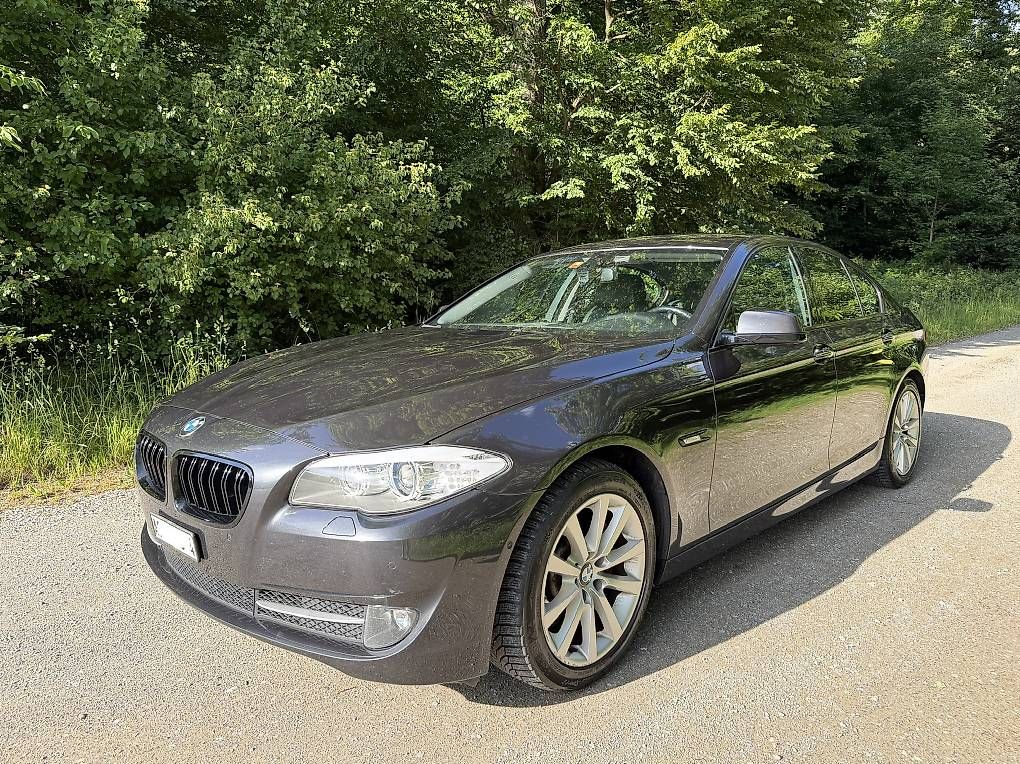 Automobili: BMW 530d xDrive Limousine – Usato da Rottenschwil venduto da VMMW93
