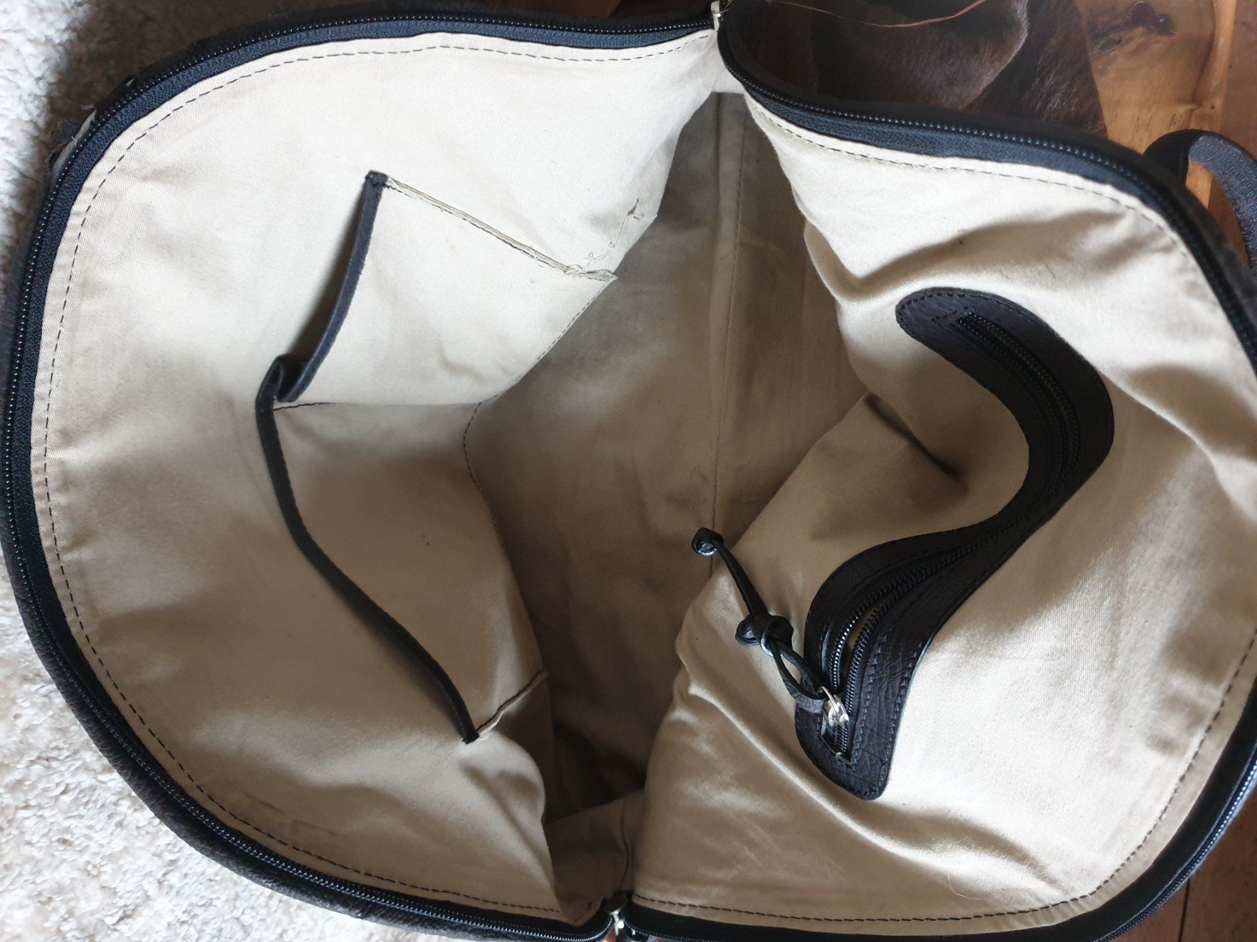 Taschen für Damen: Tasche – Gebraucht aus St.Gallen von EL03 6