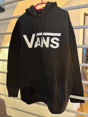 Schwarzer Vans Hoodie - ideal für den Übergang!