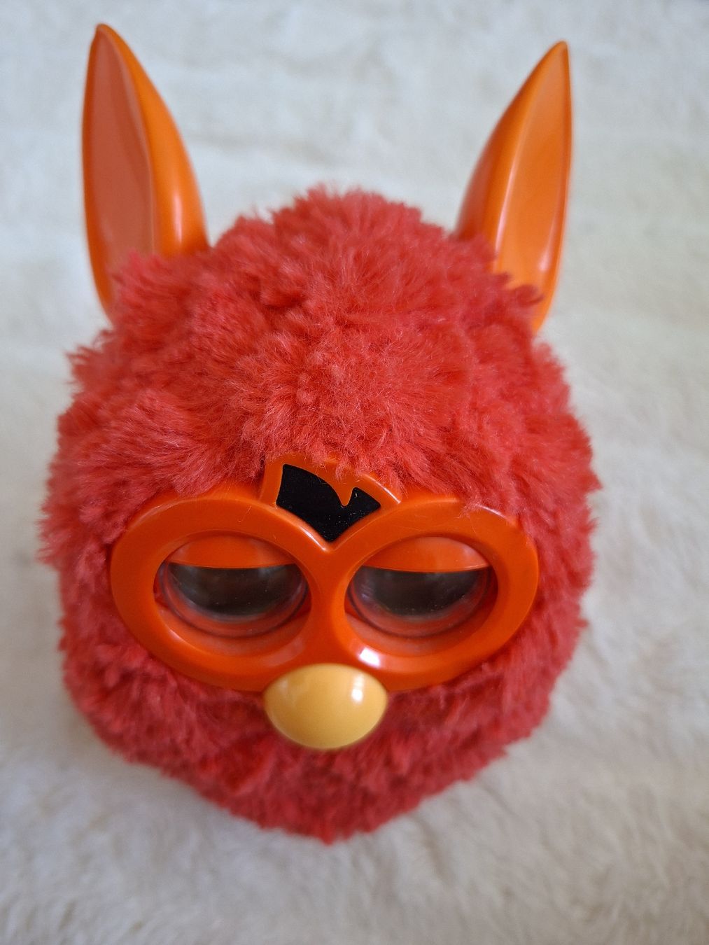 Hasbro Giocattoli: Furby rouge interactif,  – Usato da Mézières VD venduto da Grymmjow1904