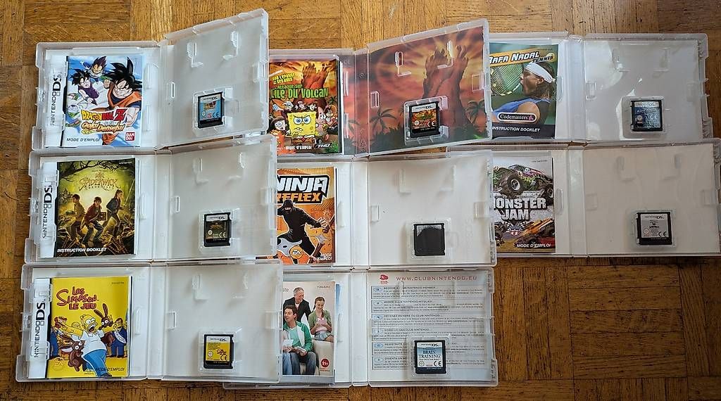Alle DVDs: Nintendo DS Bundle (FR) – Gebraucht aus Binningen von Smile-46 3
