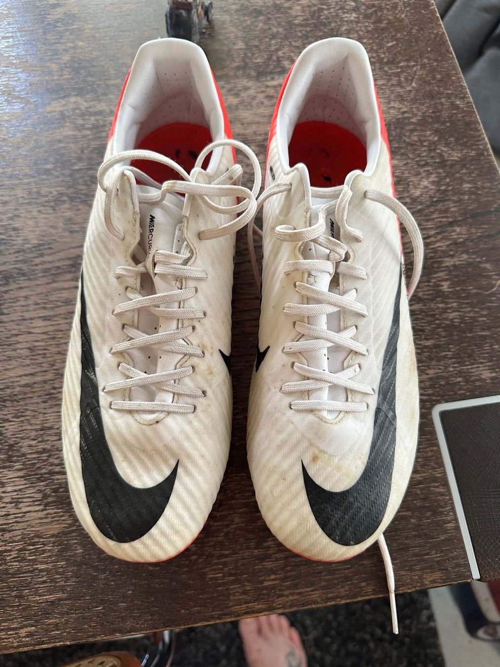 Nike Scarpe per ragazzi: Fussballschuhe neuwertig Gr. 40 – Usato da Uster venduto da rom_g8sm