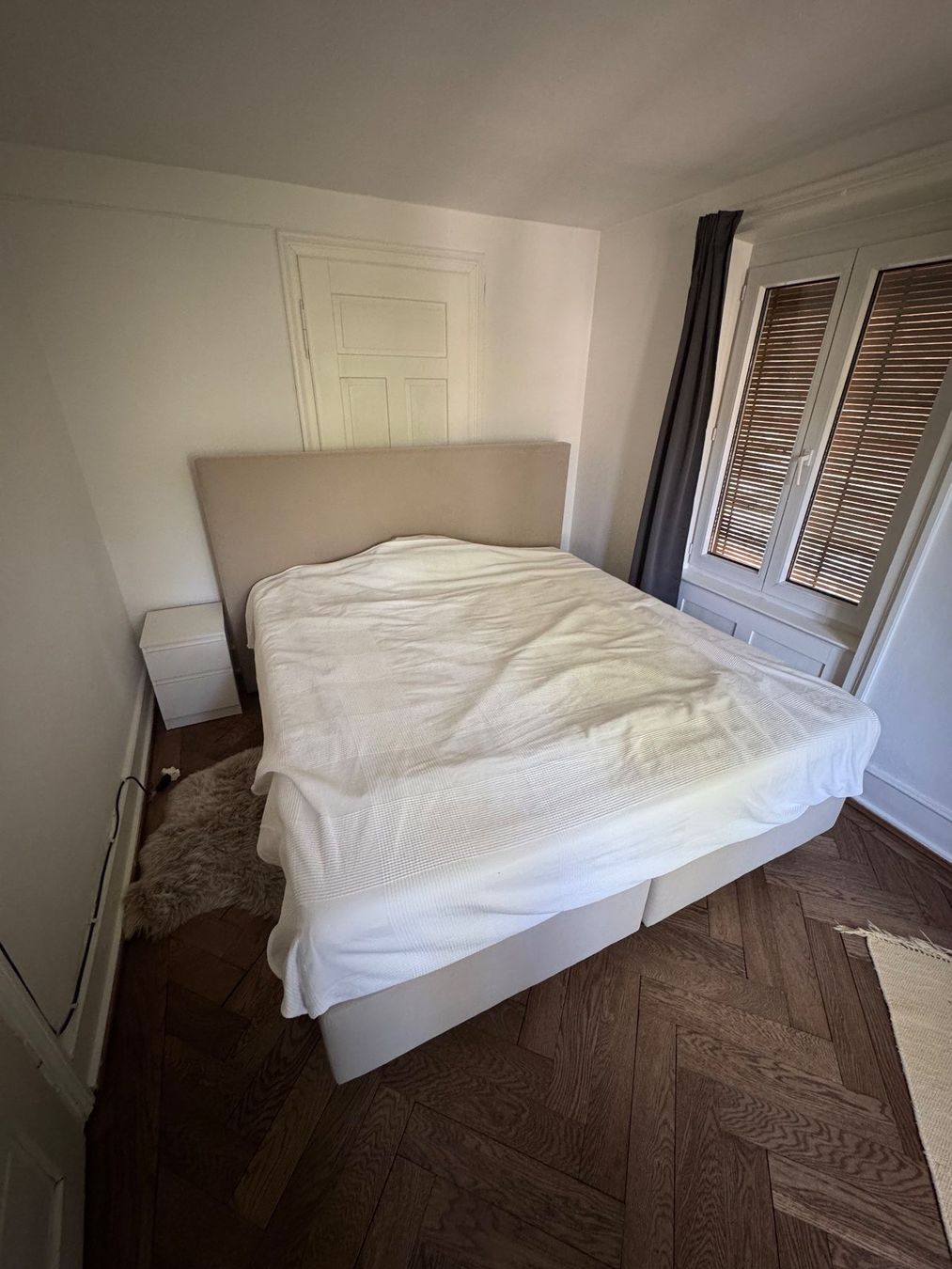 Betten: Boxspringbett (180 × 200 cm) grau – Gebraucht aus St. Gallen von tob_5j2g