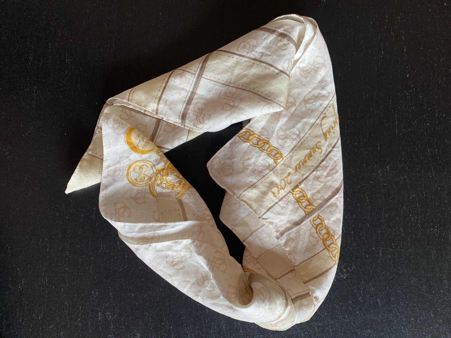 Guess Foulard & Sciarpe: Foulard / Nickituch GUESS – Nuovo (secondo la descrizione) da Bern venduto da hoover08 3