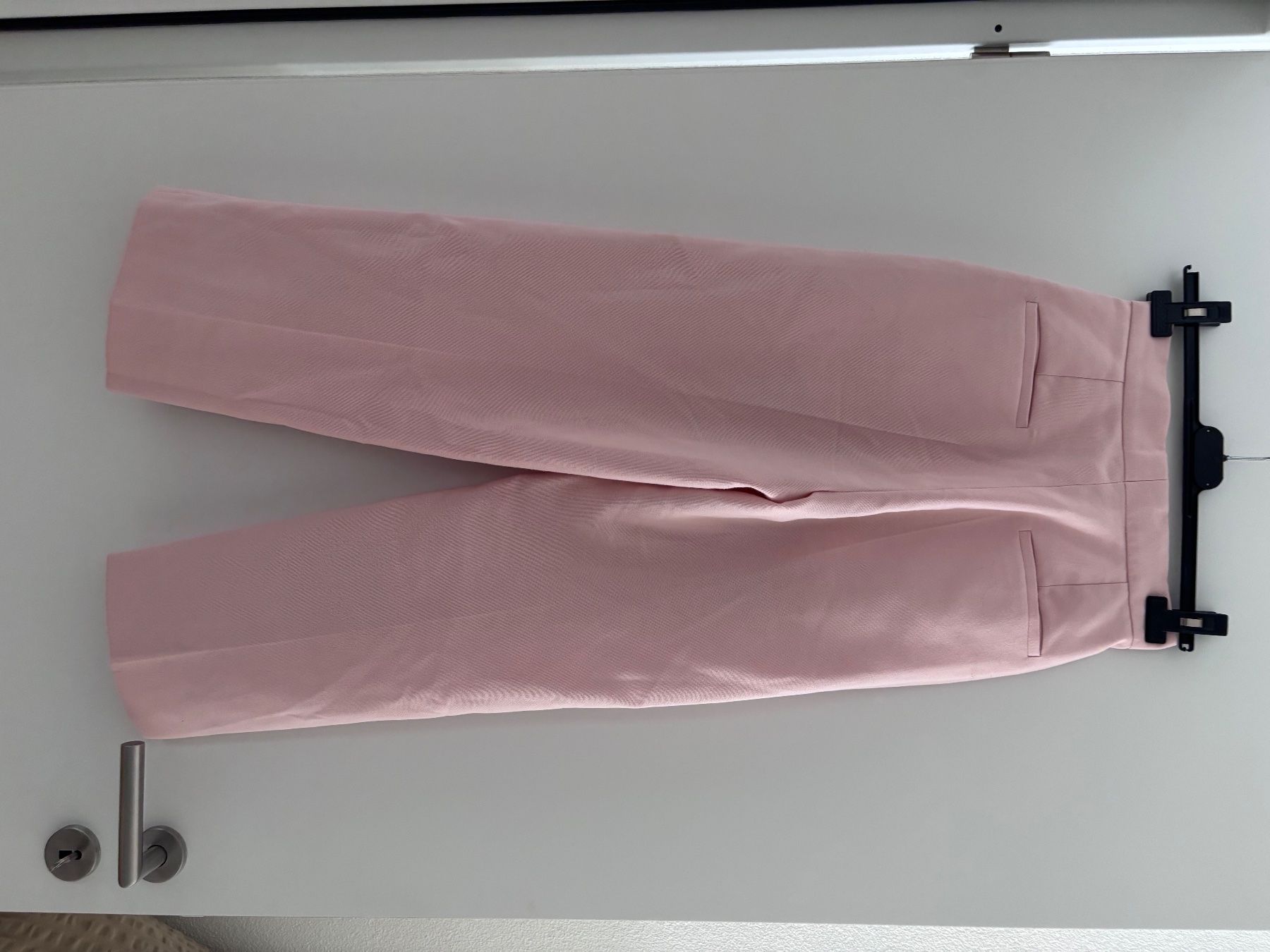 Sandro Pantaloni: Sandro Paris rosa Stoffhose – Usato da Winznau venduto da Lauralavera1 2