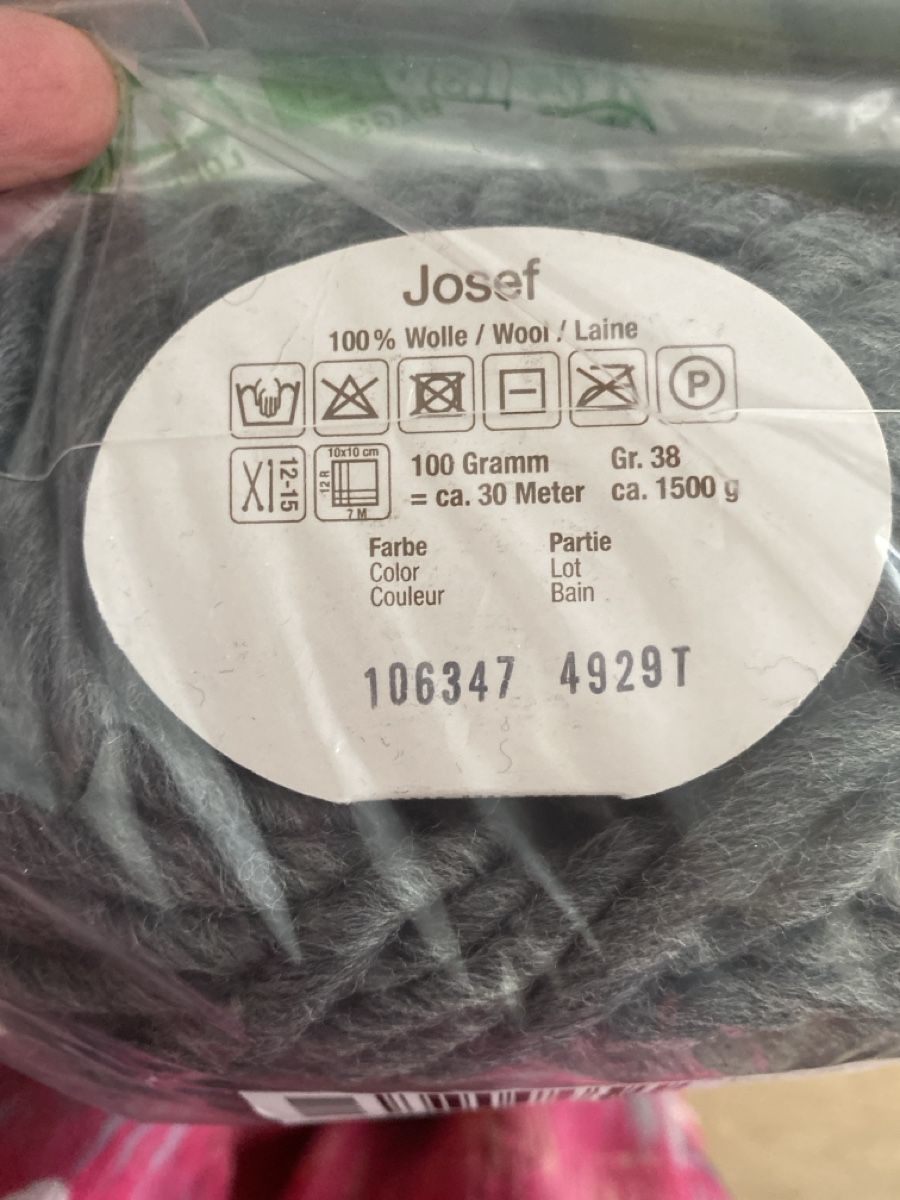 Lana: 20 Knäuel 100% Wolle von Buttinette  – Nuovo e nell'imballaggio originale da Basel venduto da schwandi57 2