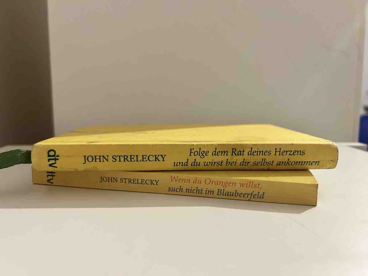 Bücher: John Strelecky 2er Set Bücher Deutsch – Gebraucht aus Zürich von giu_t5g8 1