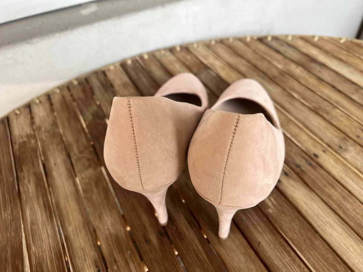 Tamaris Scarpe da donna: Tamaris Navy Klassische Pump Gr. 39 – Nuovo e nell'imballaggio originale da Spreitenbach venduto da Opfikoner1 7