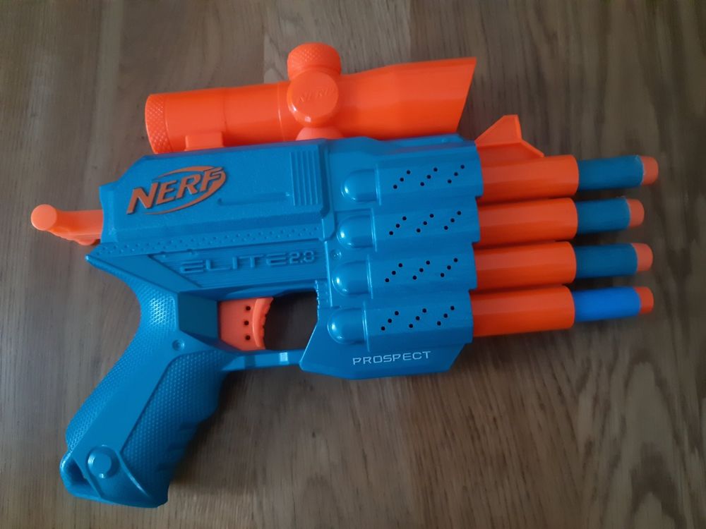 Nerf Elite 2.0 Prospect mit Zielfernrohr und 4 Pfeilen Kaufen auf Ricardo