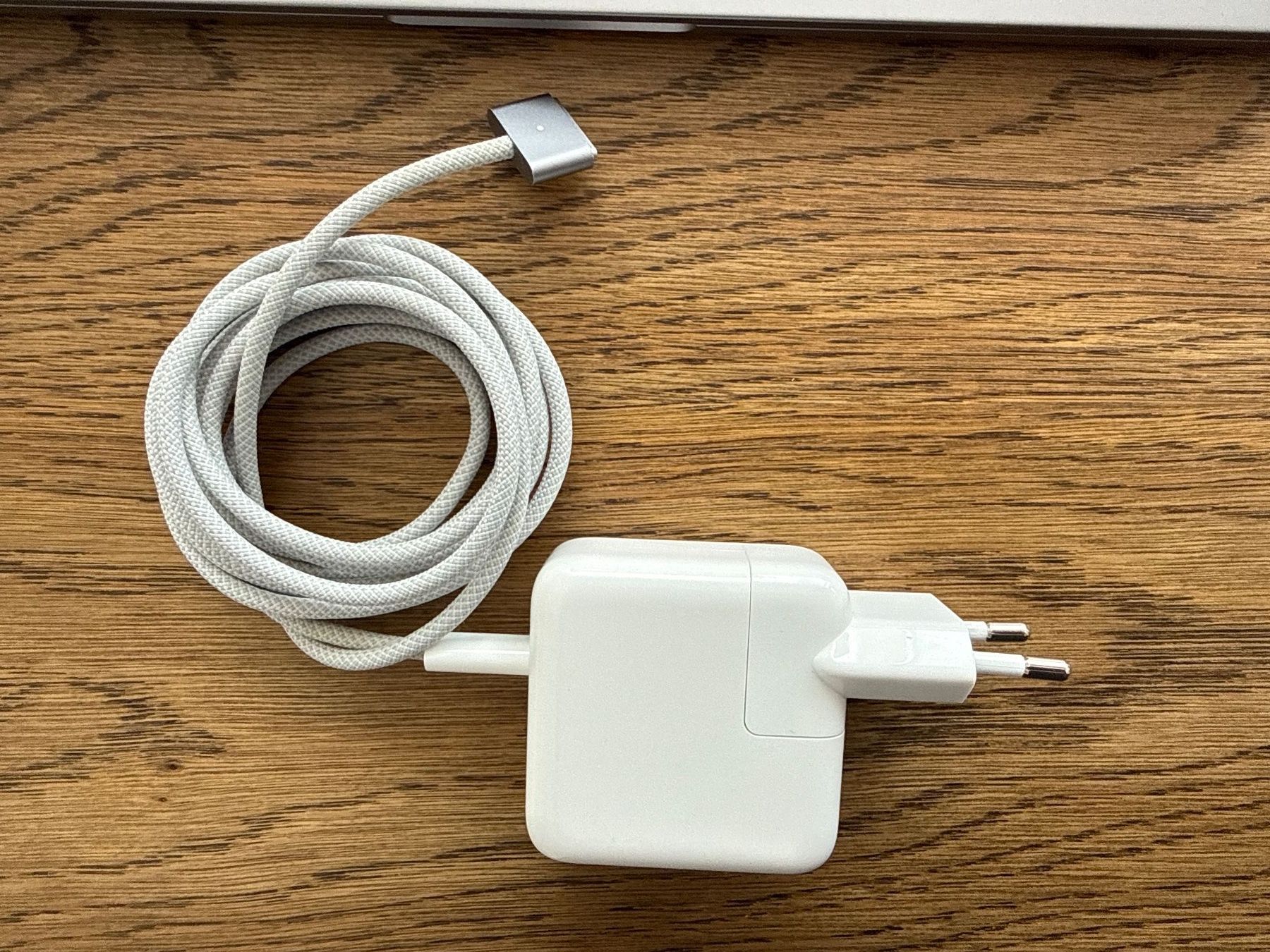 Apple Notebook: Apple MacBook Air M2 256GB Silber gebraucht – Usato da Regensdorf venduto da forcla28 1