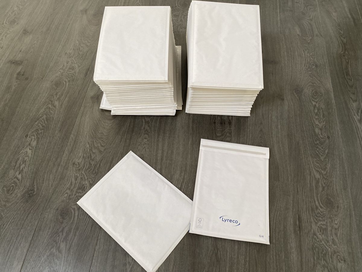 Buste & buste per spedizione: 92 Luftpolsterversandtaschen G/4 – Nuovo (secondo la descrizione) da Hägglingen venduto da kar_v9qf