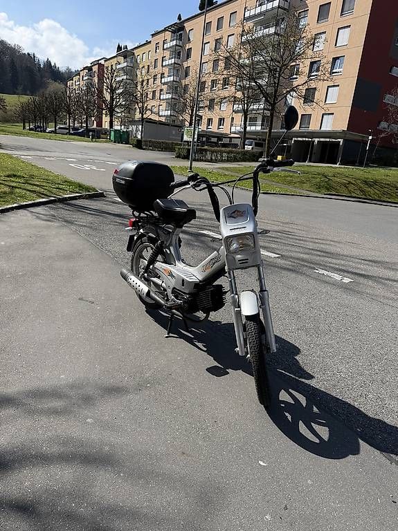 Cyclomoteurs: Tomos Quadro mit Helm und Box inkl. VB – D'occasion à Luzern par justjana 1