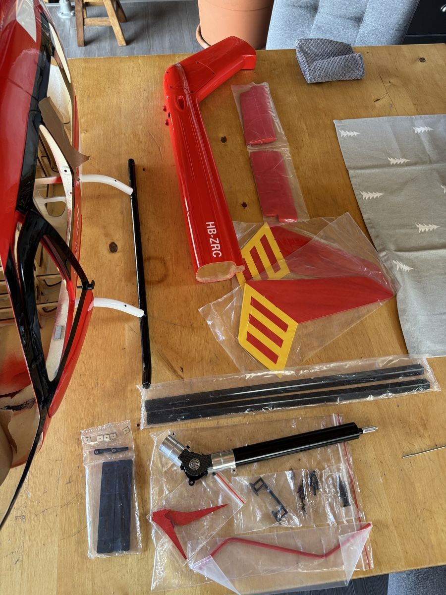 Rega RC Modellbau: Fuselage EC 145 rega – Gebraucht aus Le Locle von Nassim25 5