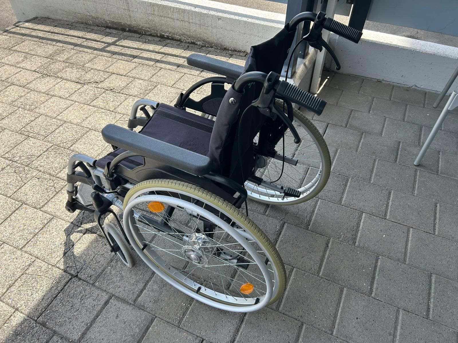 Sedie a rotelle: Rollstuhl BREEZY jg25 – Nuovo (secondo la descrizione) da St.Gallen venduto da geld47