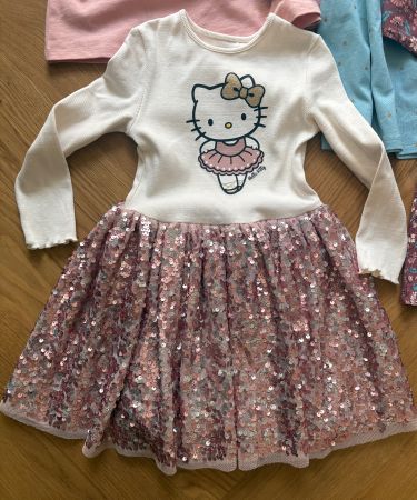 Hello Kitty Kleid, Glitzer, Grösse 104, Top Zustand!