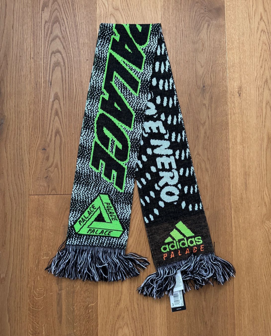 Foulard & Sciarpe: Juventus X Palace – Nuovo e nell'imballaggio originale da Dielsdorf venduto da nicolicious