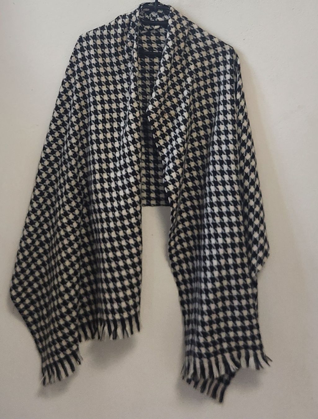 Foulard & Sciarpe: Foulard Pashmina 100% Cachemire noir/blanc – Usato da Niedergösgen venduto da Eva2410 2