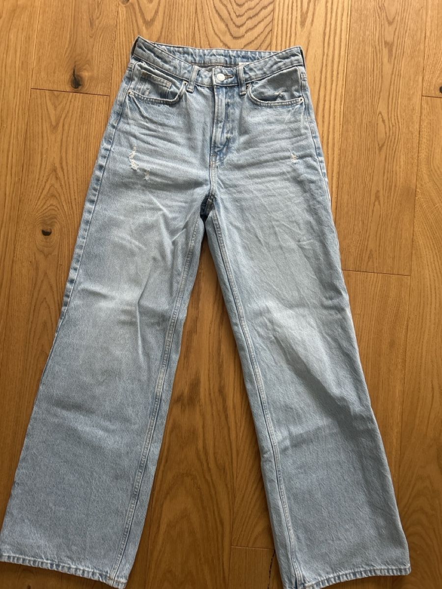 H&M Jeans: H&M Jeans Gr.36 – Usato da Fraubrunnen venduto da alne777