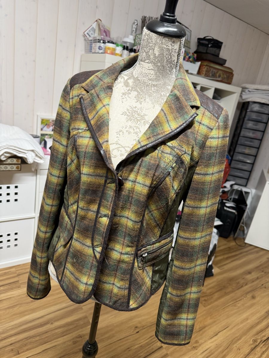 Giacche: Blazer – Usato da Jegenstorf venduto da jenny2002