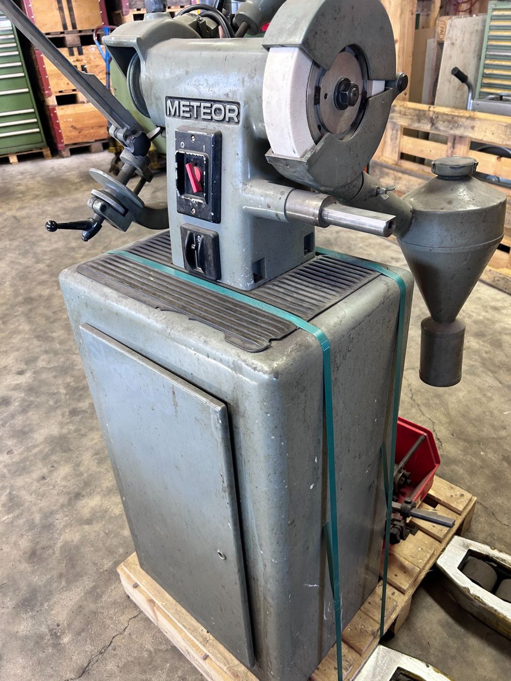 Toutes les machines: METEOR Bohrerschleifmaschine – D'occasion à Münchenstein par fransch 9
