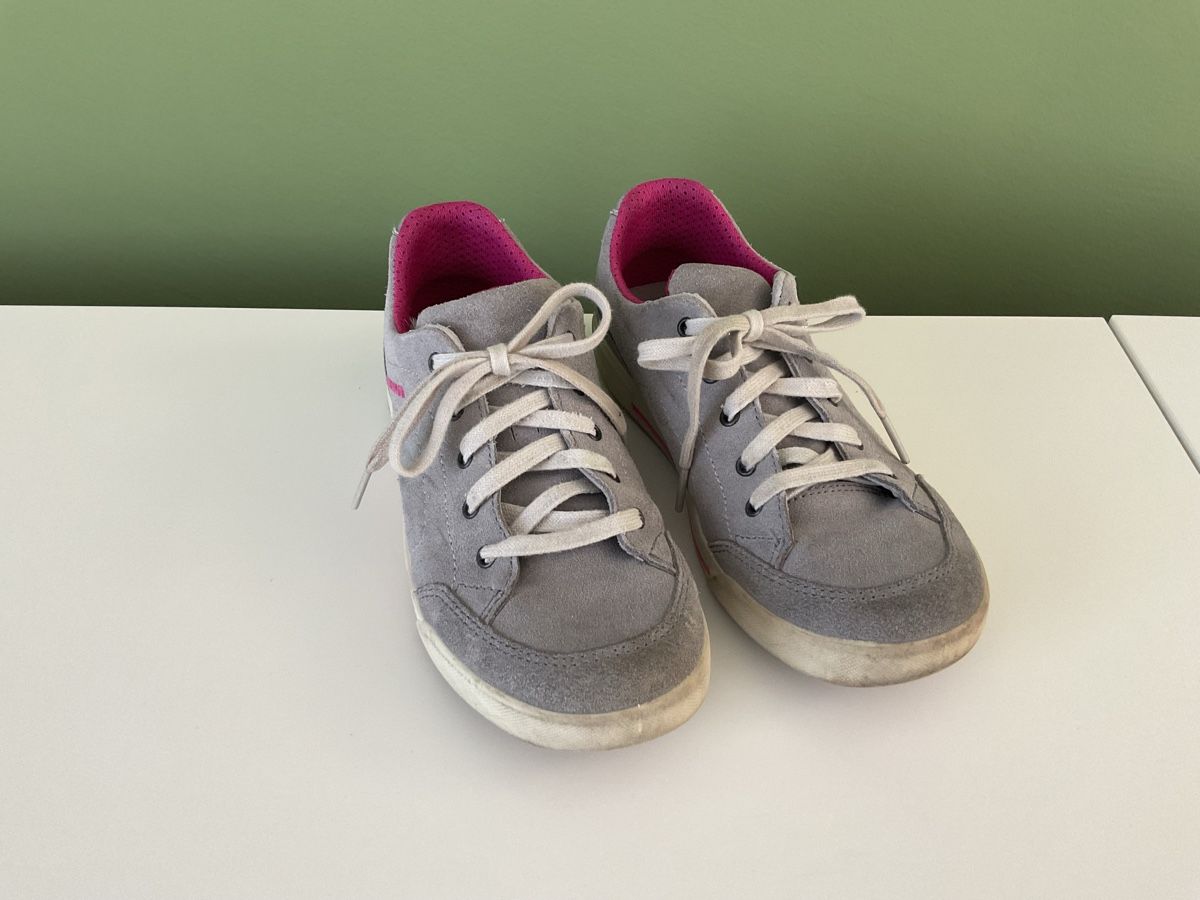 Lowa Scarpe per ragazze: Lowa Halbschuhe Mädchen Gr.34 – Usato da Pfäffikon ZH venduto da Ben0707 1