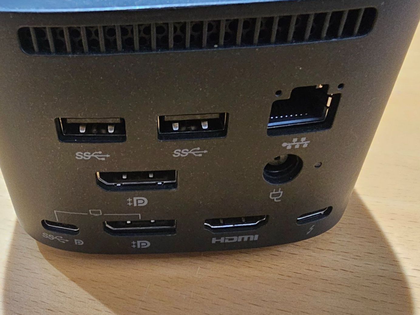 Hewlett Packard Docking station: HP Thunderbolt Dock G4 - 280W – Usato da Zollbrück venduto da gueschu01 2