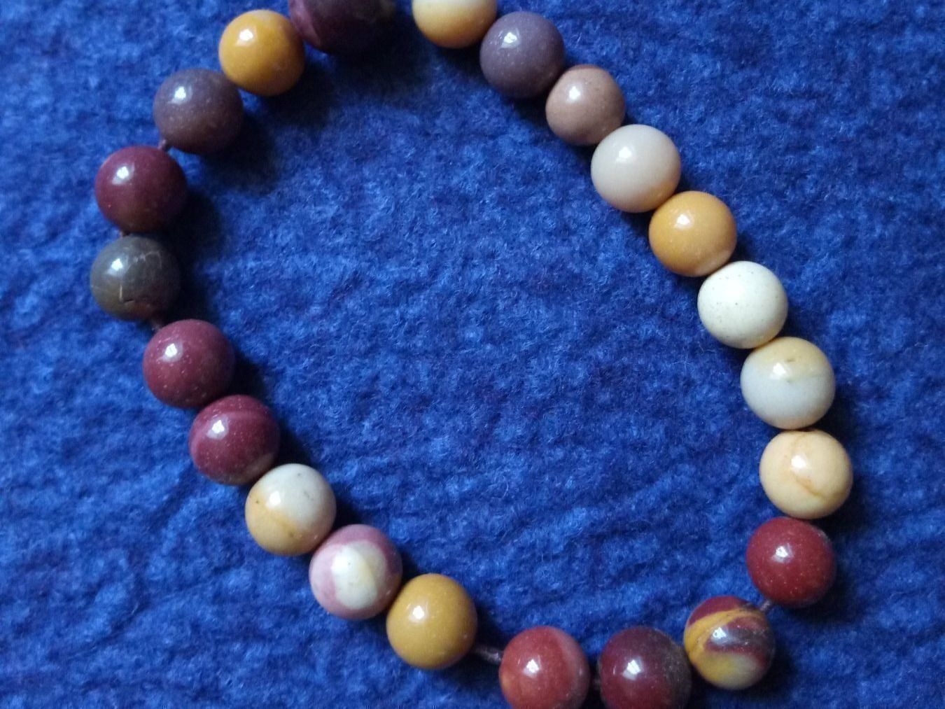Bracciali & Braccialetti: Modeschmuck / Perlenarmband Braun – Nuovo (secondo la descrizione) da Beckenried venduto da Havacola 1