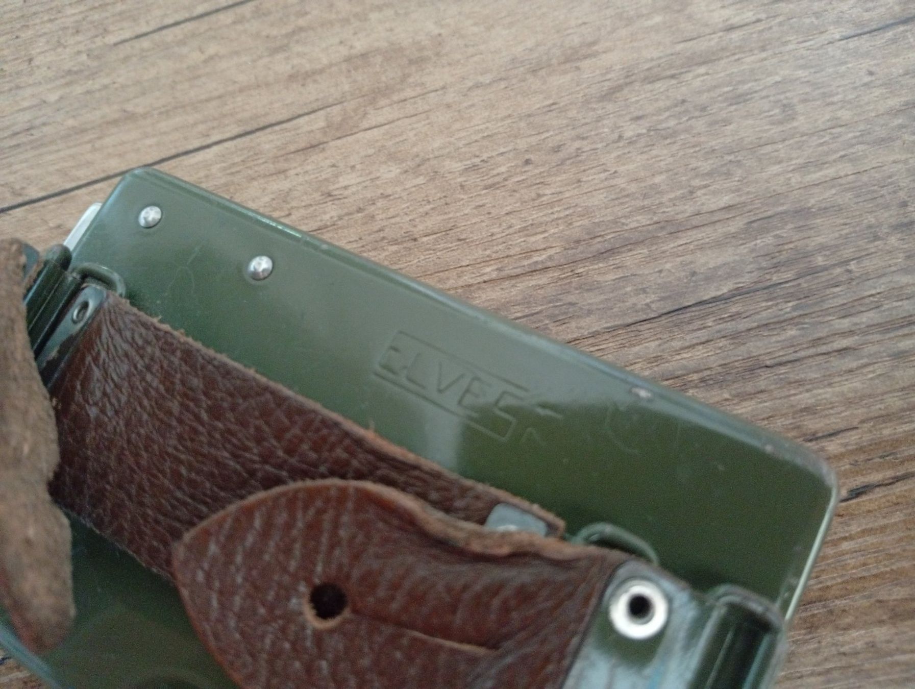 Schweizer Armee Lampen: Antike Schweizer Armee Taschenlampe – Gebraucht aus Winterthur von Rogue01 4