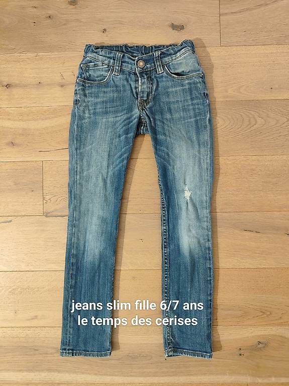 Lotti & Set di vestiti: Vêtements taille 122 fille  – Usato da fribourg venduto da pegalex 1
