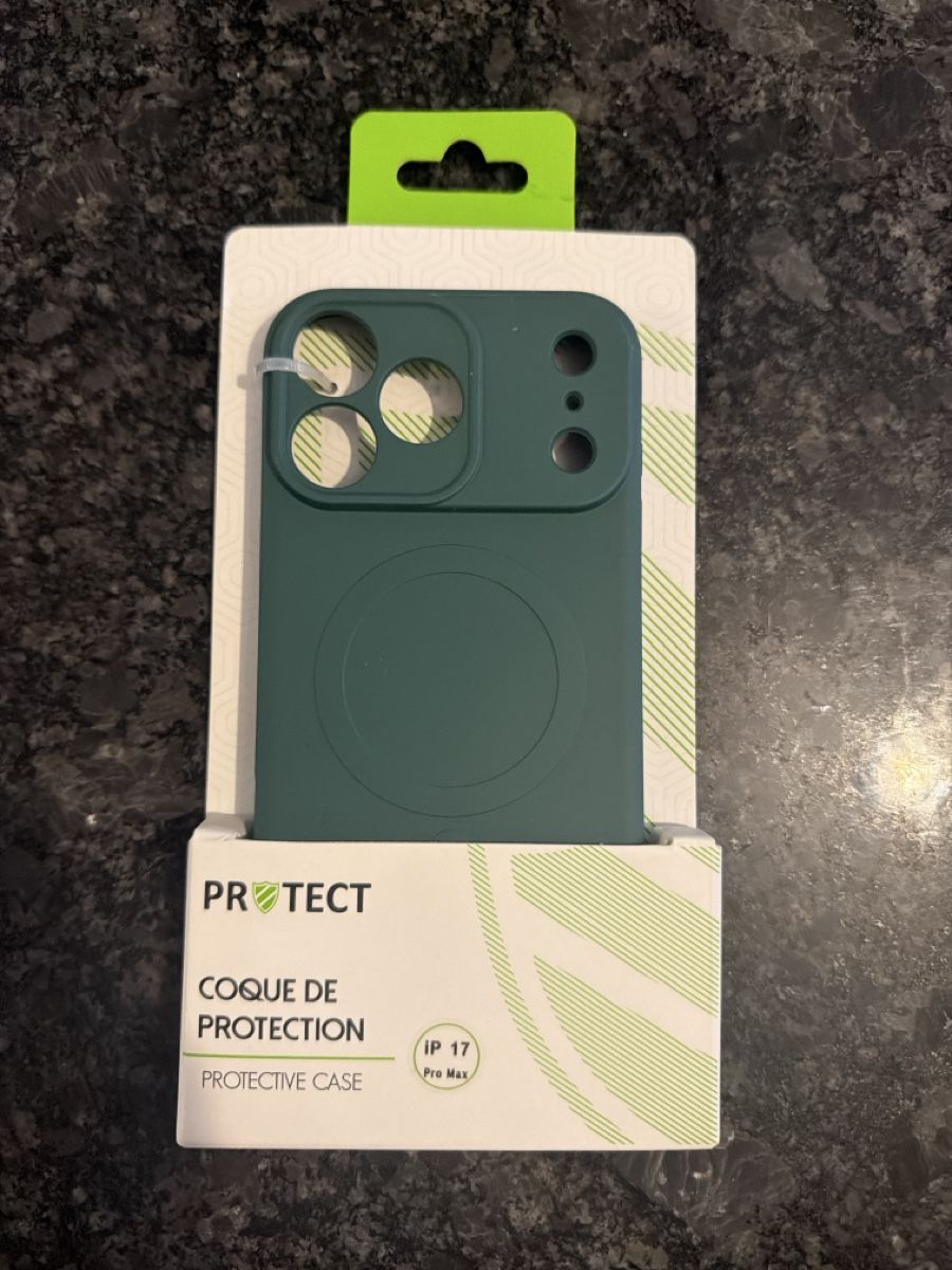 Apple Coques & Protection écran: Coque iPhone 17 pro Max silicone neuf  – Neuf (Voir description) à Yverdon-les-Bains par ame_7f2x