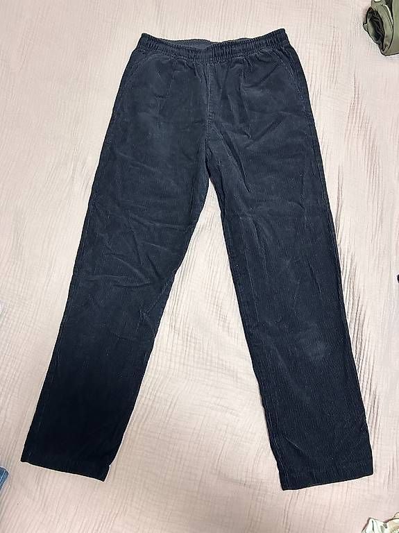 Pantaloni: marineblaue Cordhose – Usato da Zürich venduto da ruh_qrn7