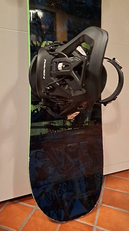 Nidecker Board: Nidecker Snowboard 143W inkl. Neue Bindung – Nuovo (secondo la descrizione) da Oberrieden venduto da Raja011 3