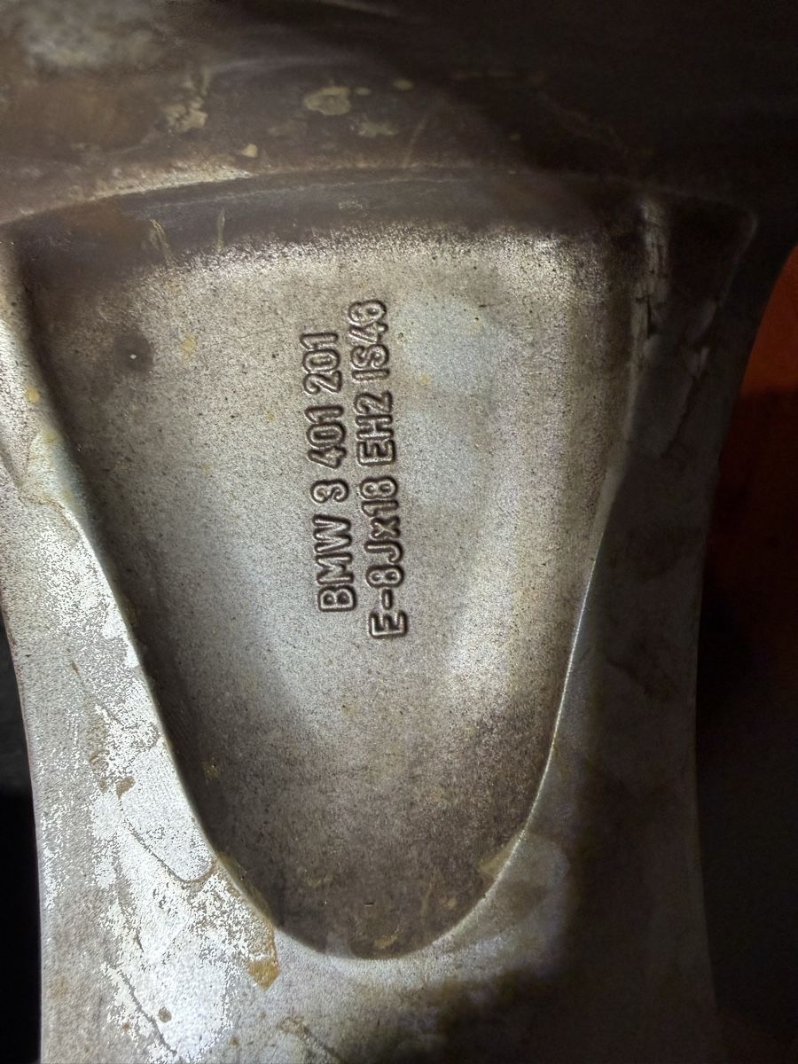 BMW Cerchioni: BMW Alufelge 235/50R18 – Usato da Bretzwil venduto da angel094 1