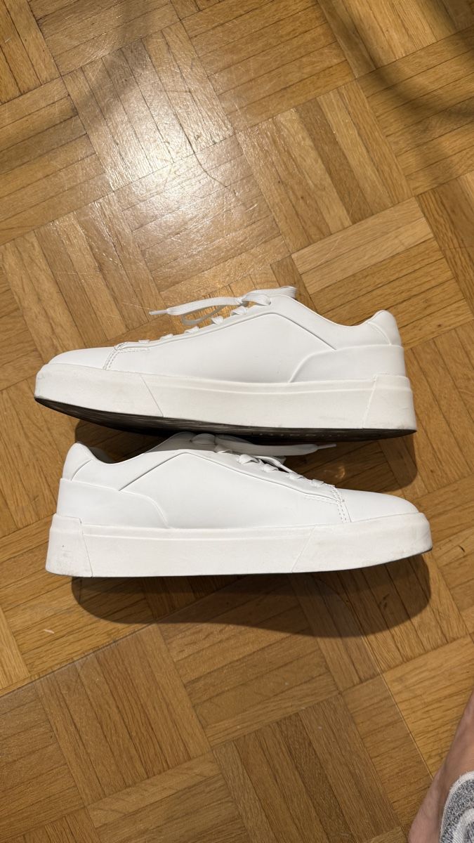 Bugatti Chaussures hommes: Bugatti Sneaker Gr. 42  – Neuf (Voir description) à Oberengstringen par naatasciia_ 2