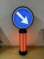 Verkehrssignal mit Beleuchtung, Dekoration