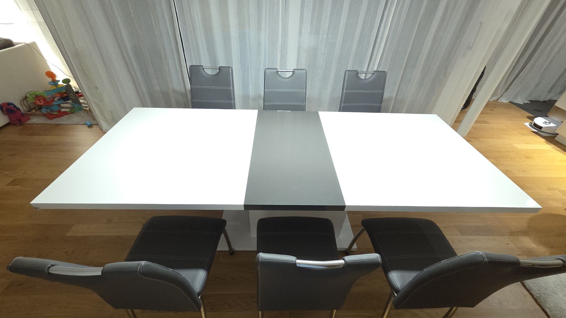 Tables: Esstisch mit 6 Stühlen guter Zustand – D'occasion à Täuffelen par pat_2xyy