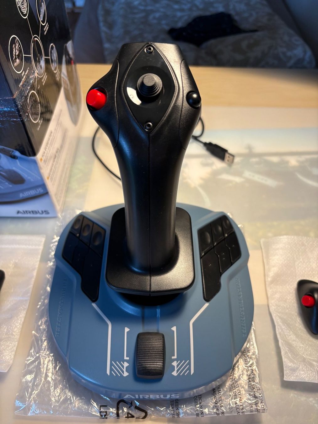 Thrustmaster Controller: Thrustmaster TCA Sidestick Airbus Edition – Nuovo (secondo la descrizione) da Figino venduto da K.R.P 1