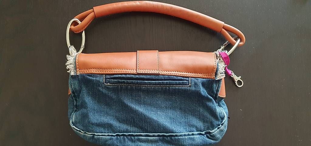 Taschen für Damen: BOGNER JEANS Handtasche – Gebraucht aus Luzern von slu_f6p8 4