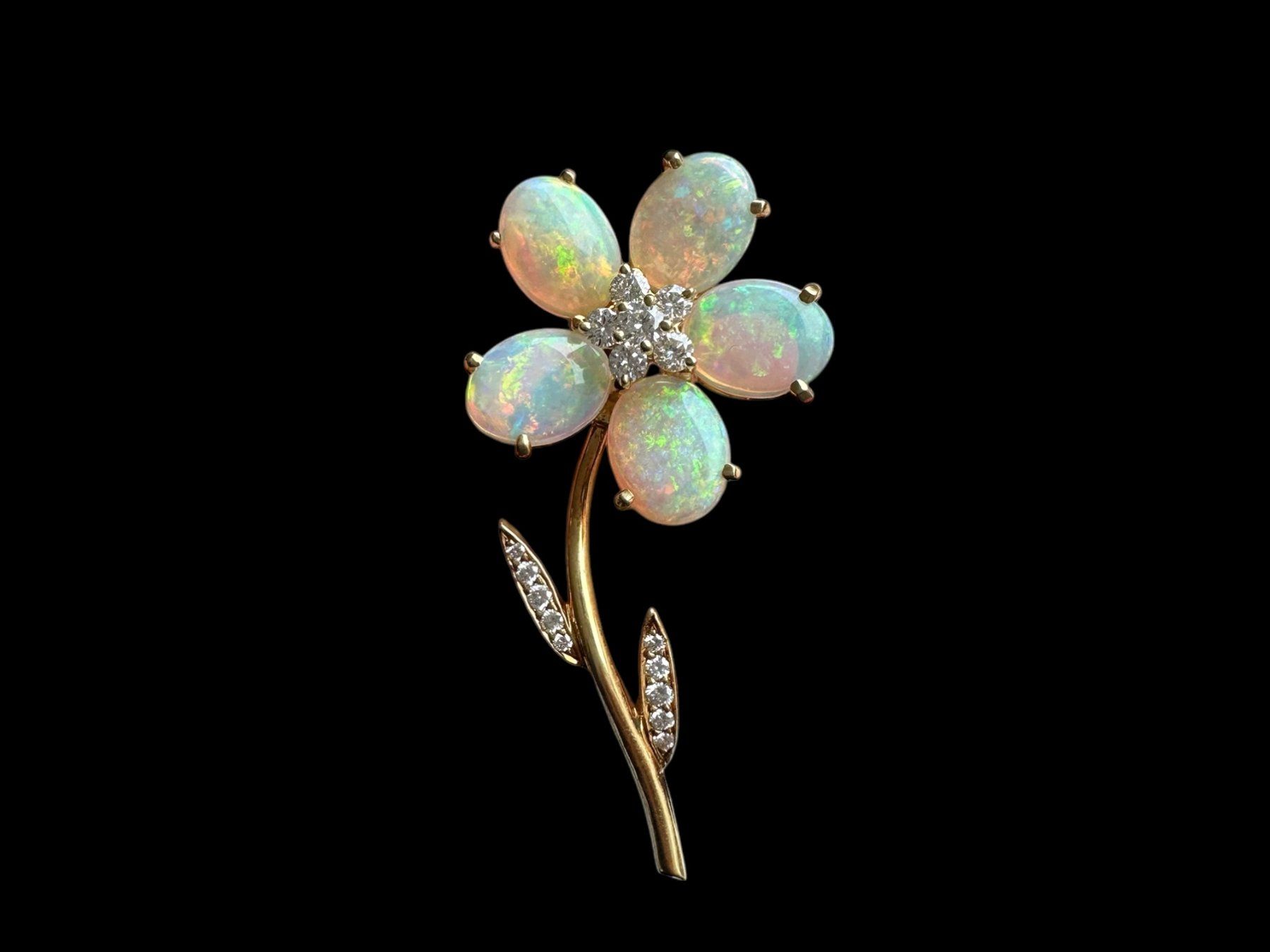 Spille & Fermagli: TIFFANY & CO, Opal - Diamanten - Blumenbrosche – Usato da Zuzwil SG venduto da artimmo 4
