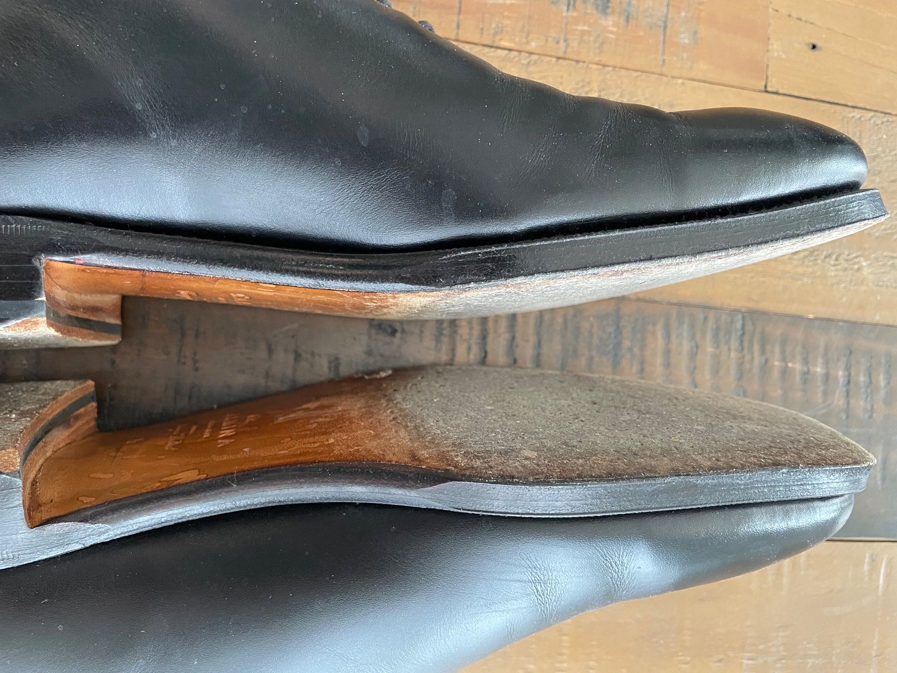 Scarpe da uomo: Carmina Wholecut Oxford 910 Rain, Schwarz, Größe 9 oder 43 – Usato da Zürich venduto da Braden 2