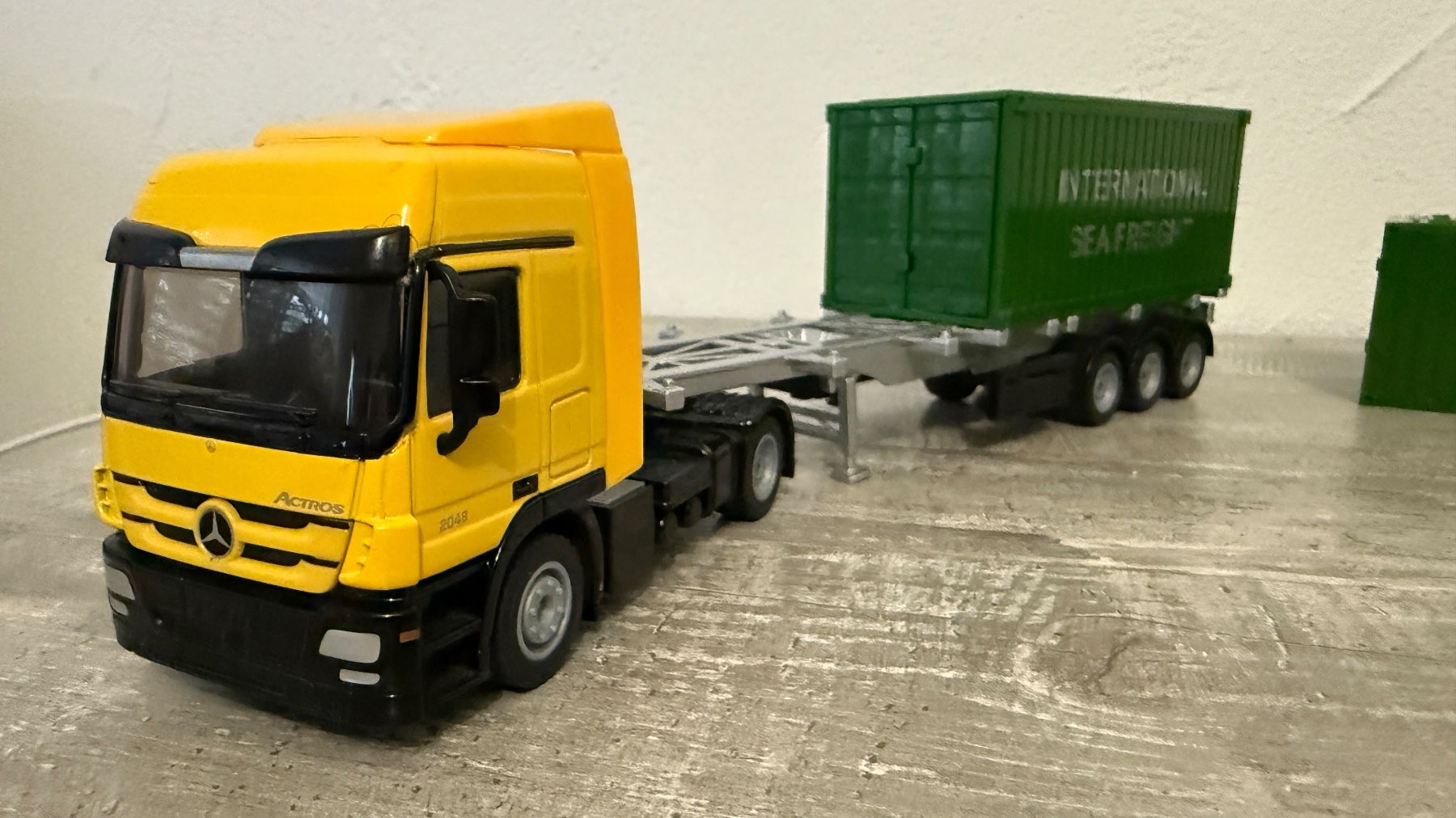 Siku Modellbausätze & Standmodelle: Siku LKW in Gelb – Gebraucht aus Ennetbürgen von Siku-Sammlung 2