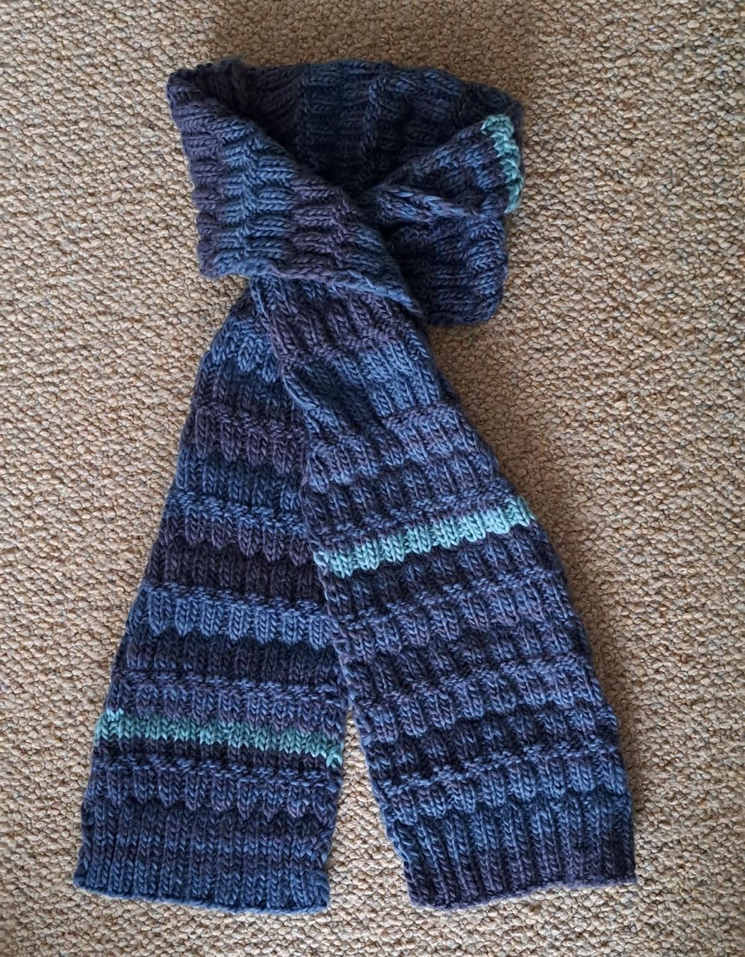 Foulard & Sciarpe: Neuer, handgestrickter Schal_11 – Nuovo e nell'imballaggio originale da Romanshorn venduto da Octa27 1