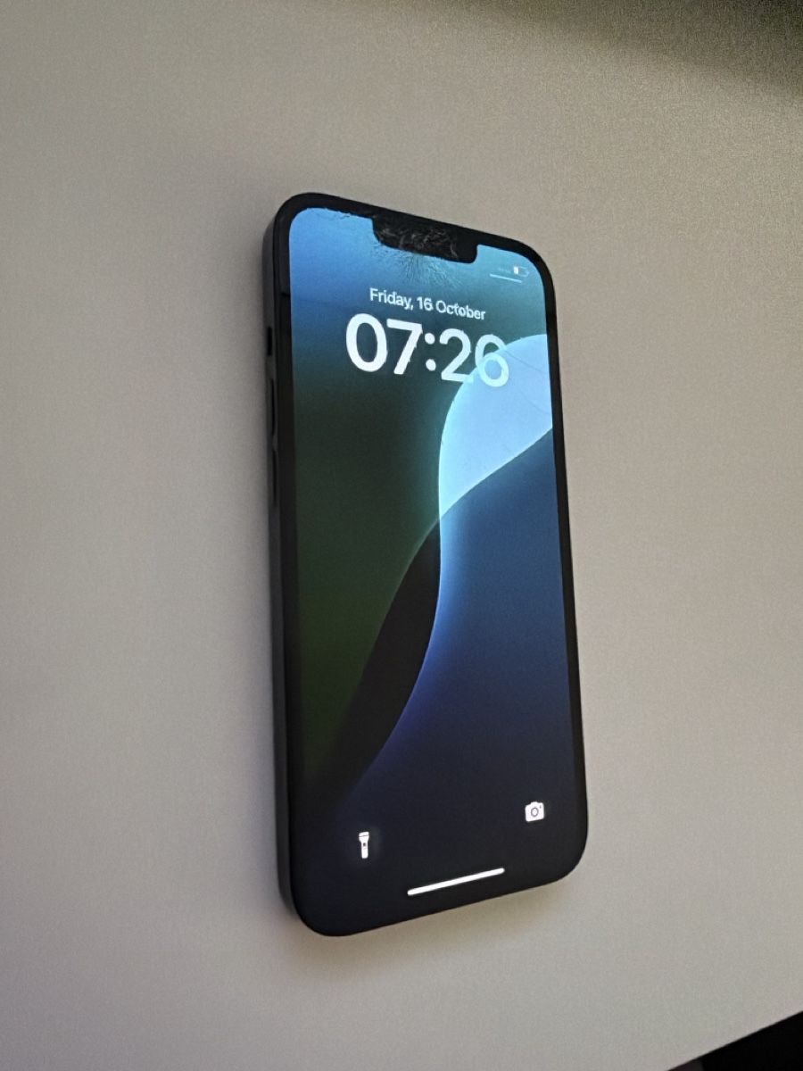 Apple Portables: iPhone 14 Black 128 Go - broken screen  – D'occasion à Cernier par Kairjo 2