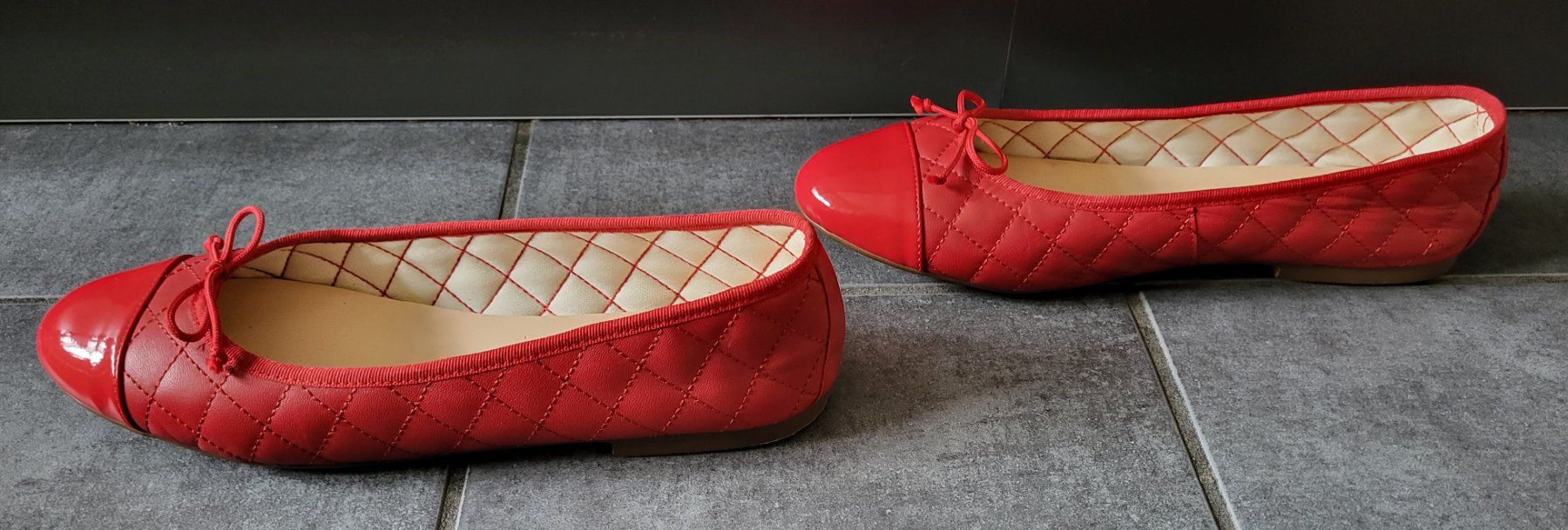 Damenschuhe: Damen Ballerinas aus Leder, rot – Gebraucht aus Basel von jma_vh95 2