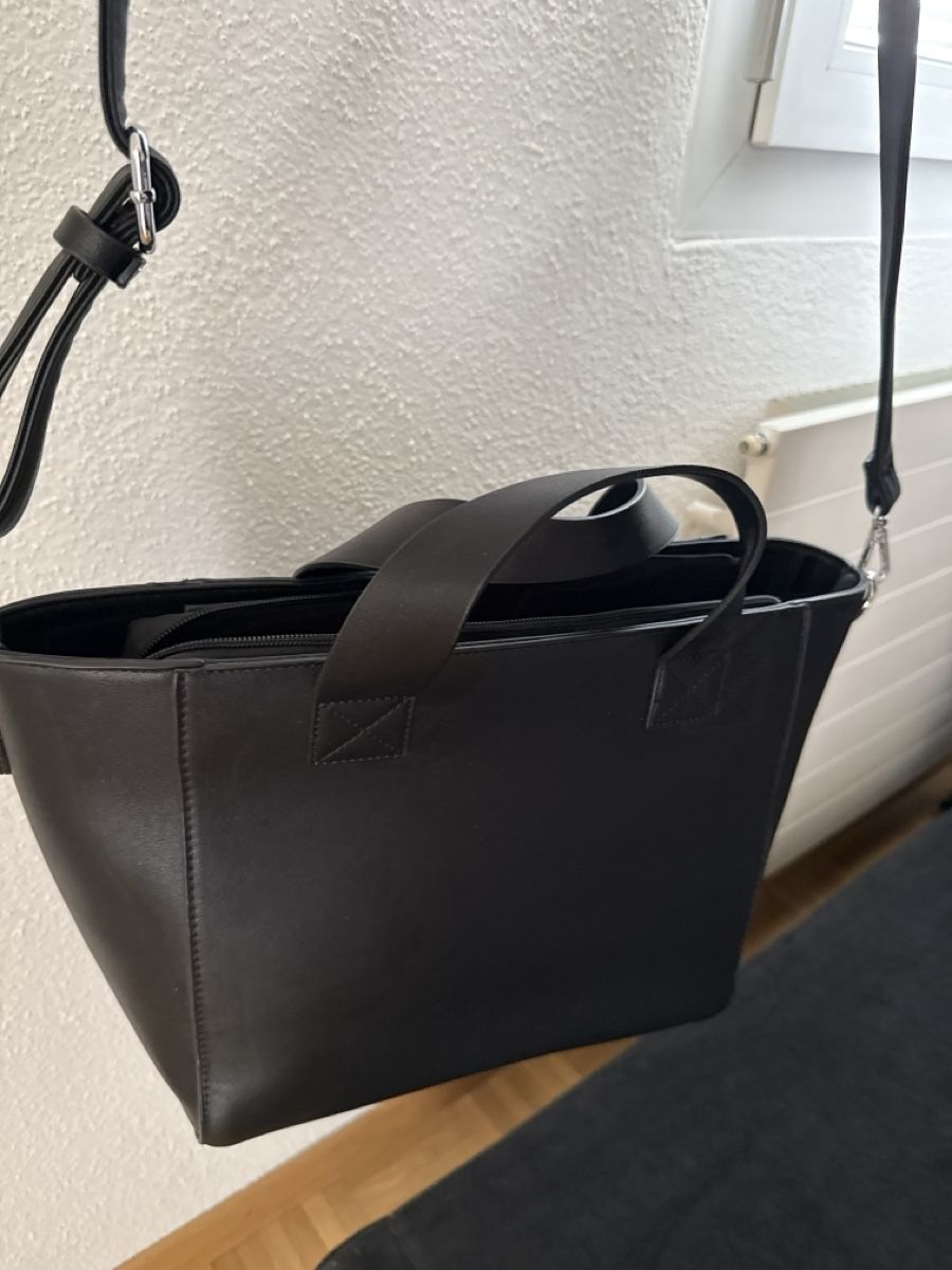 Borse da donna: Handtasche schwarz – Nuovo (secondo la descrizione) da Schaffhausen venduto da Lutka01