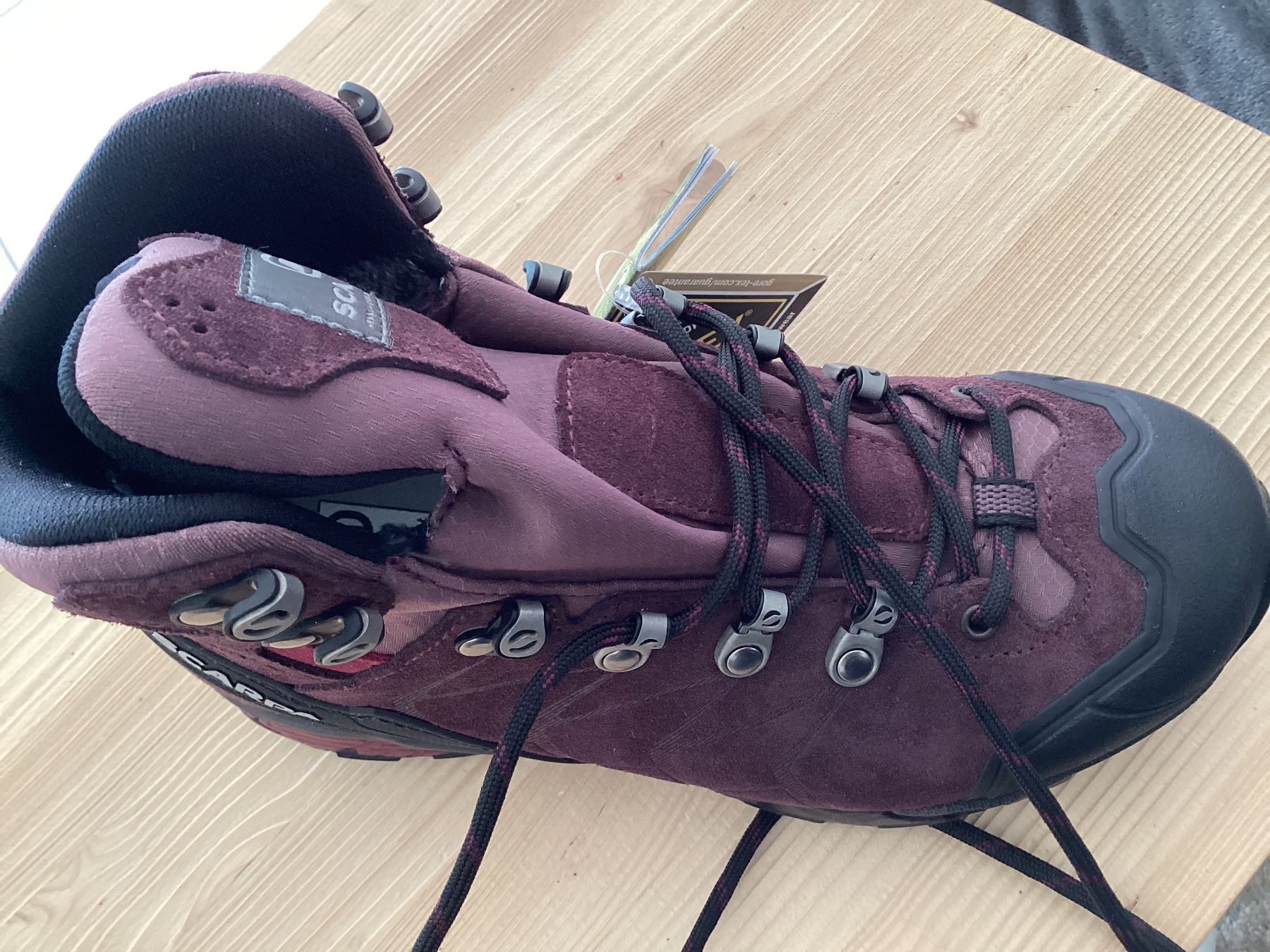 Scarpe da donna: Scarpa Gore tex Damen Wanderschuhe – Nuovo (secondo la descrizione) da Flüelen venduto da ne08 1