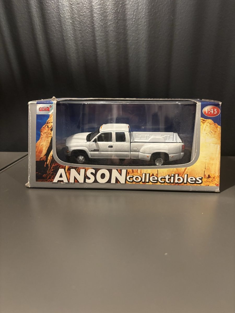 Chevrolet Modellautos: Chevrolet Silverado Anson Collectibles – Gebraucht aus Attalens von Quentinl_f18